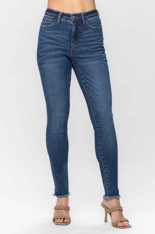 Judy Blue Tummy Control Fray Hem