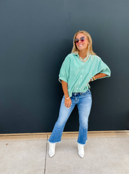 LOGAN CROP FLARE JEANS