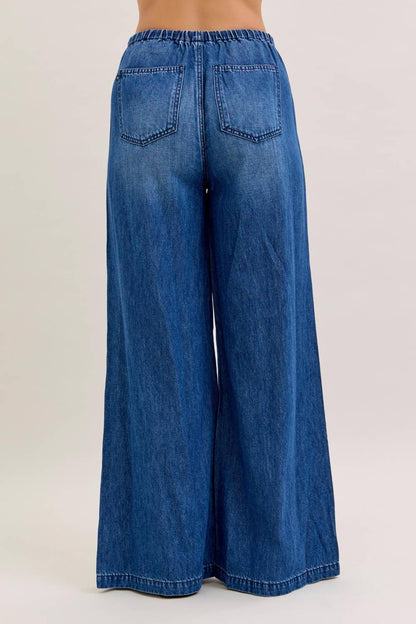 HW Featherweight Palazzo Fit