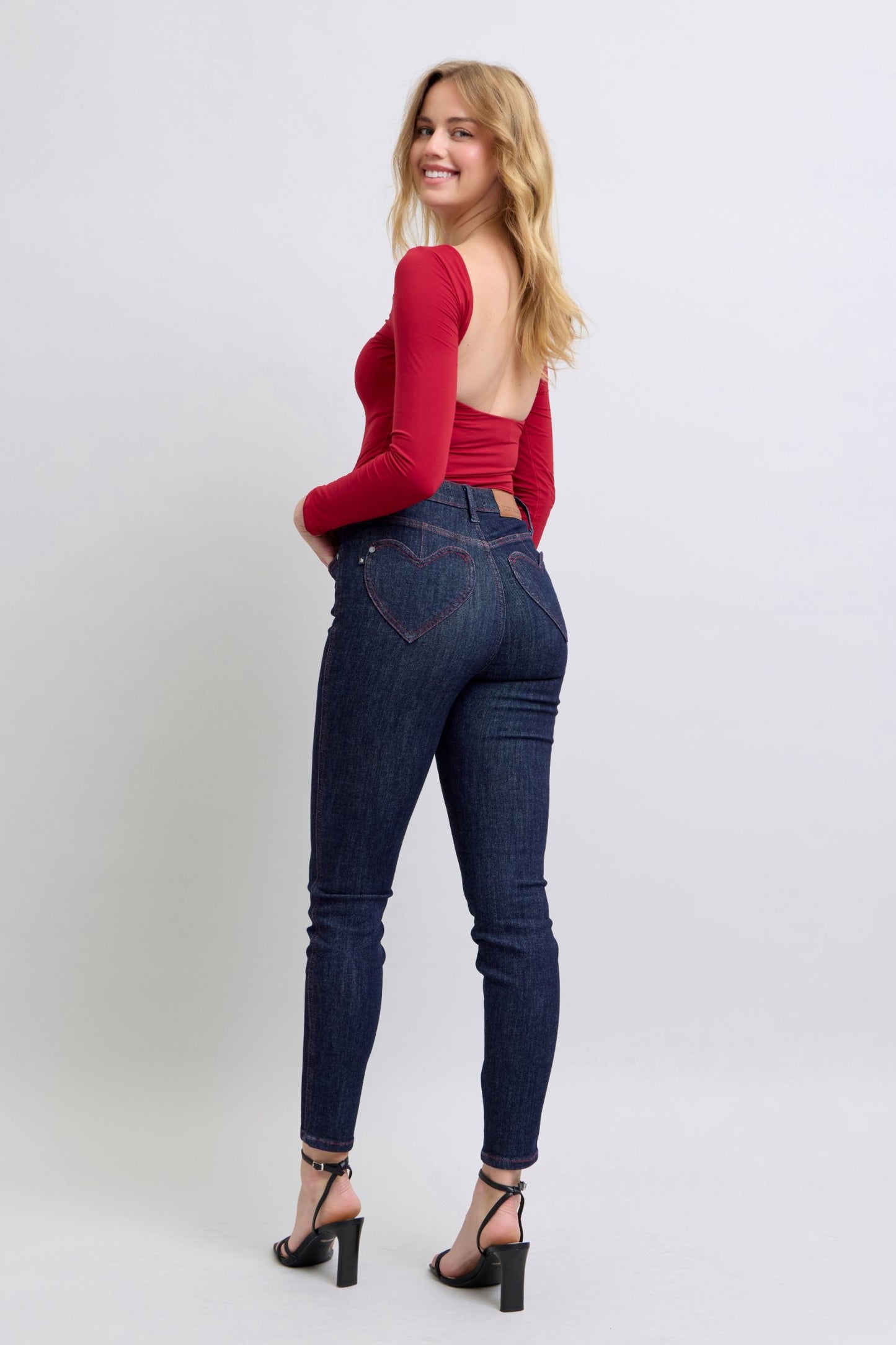 Judy  Blue Sweetheart Skinnies
