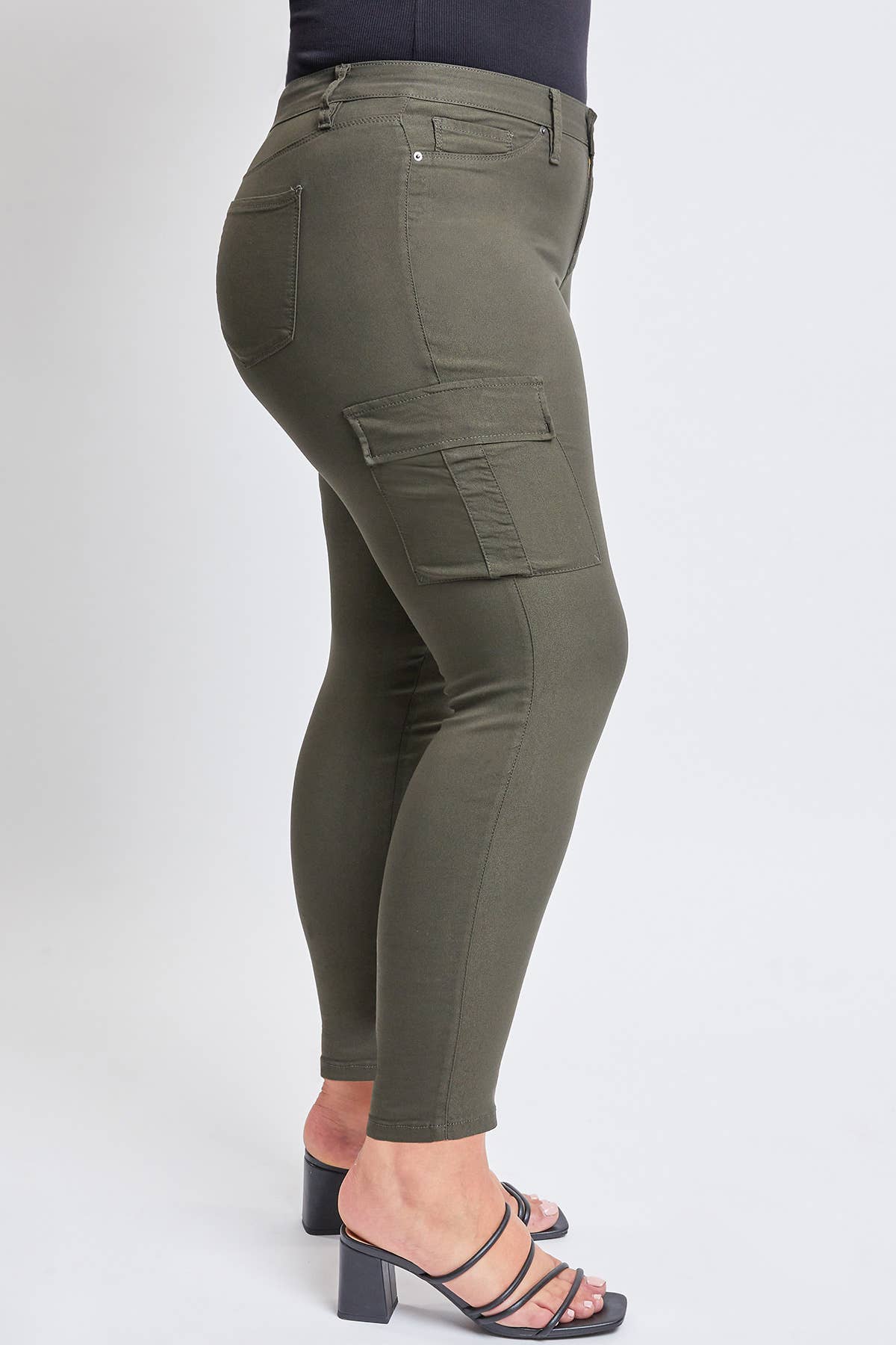 Curvy Hyperstretch Cargo Jeans