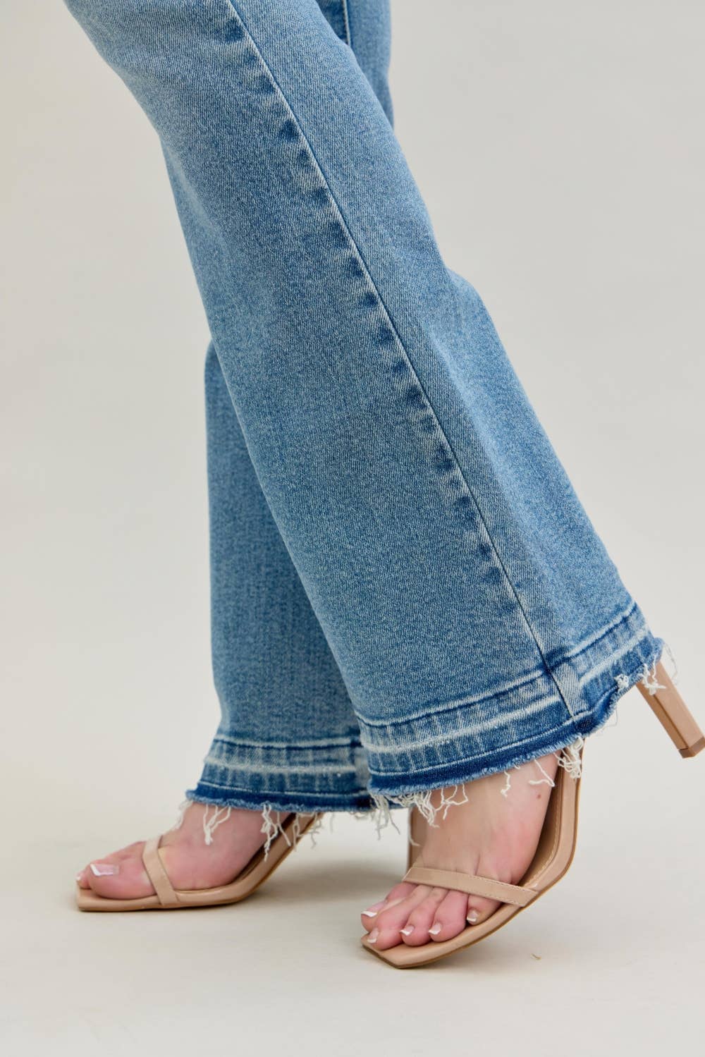 MR Destroy & Released Hem Bootcut